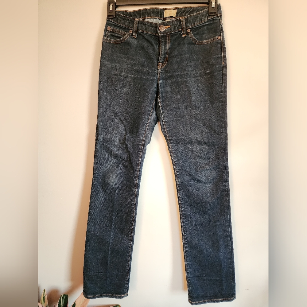 Gap Curvy Straight jeans. Size 2/26R.